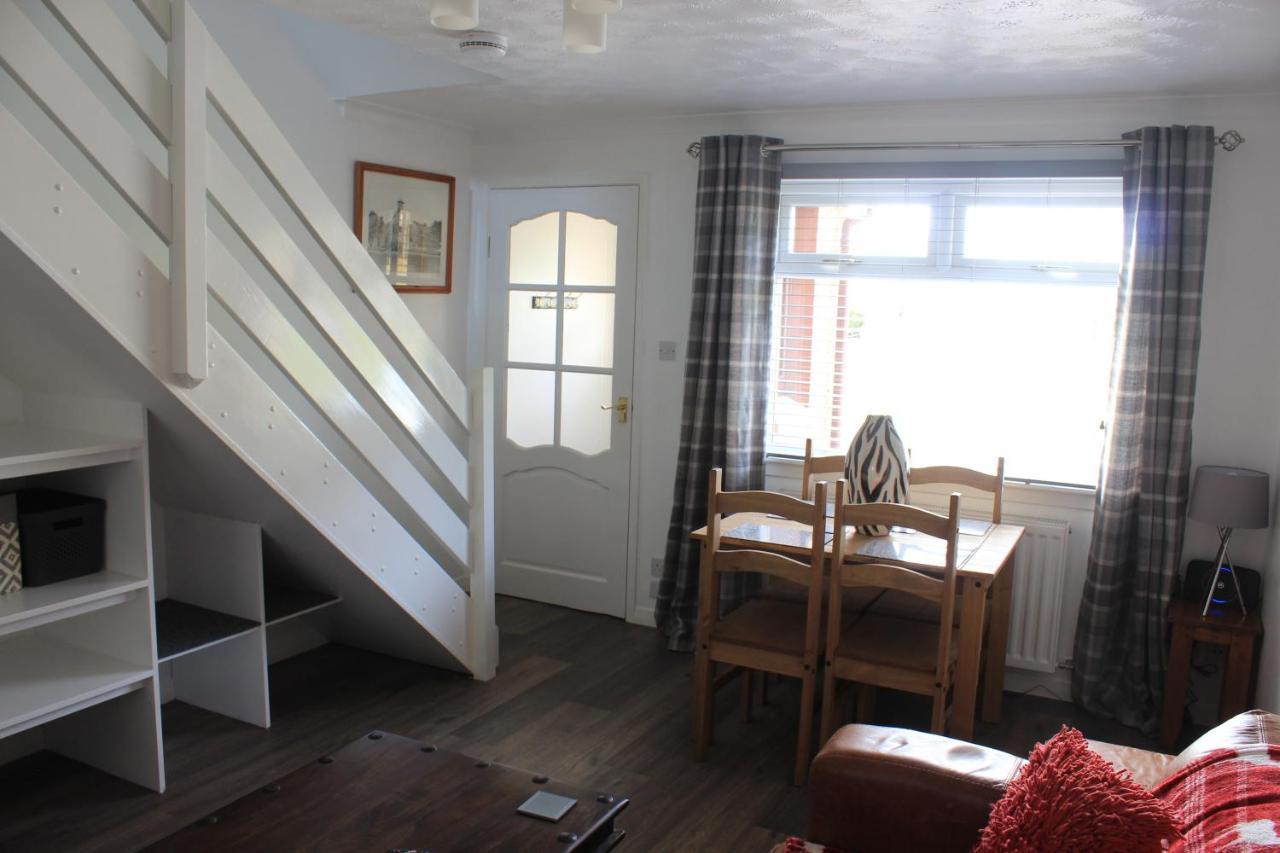 1 Fulmar Road**Next To West Beach And Golf Course Lossiemouth Exterior foto