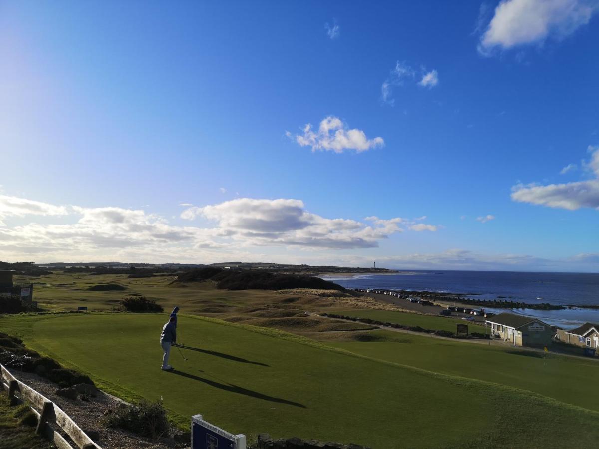 1 Fulmar Road**Next To West Beach And Golf Course Lossiemouth Exterior foto